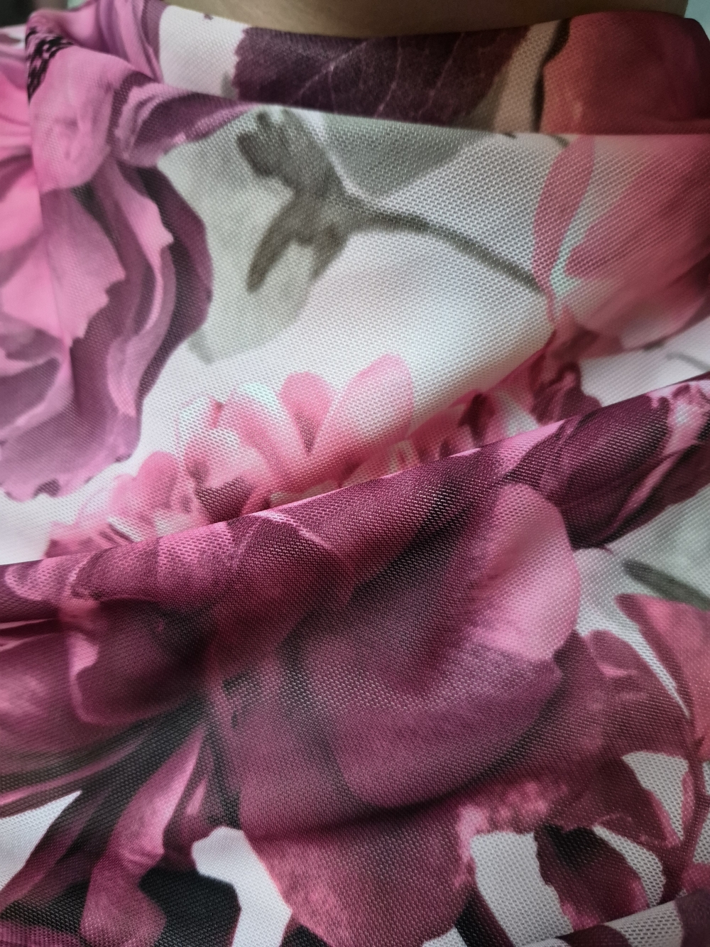 Ted Baker Pink Floral Sleeveless Blouse - Picture 6 of 9